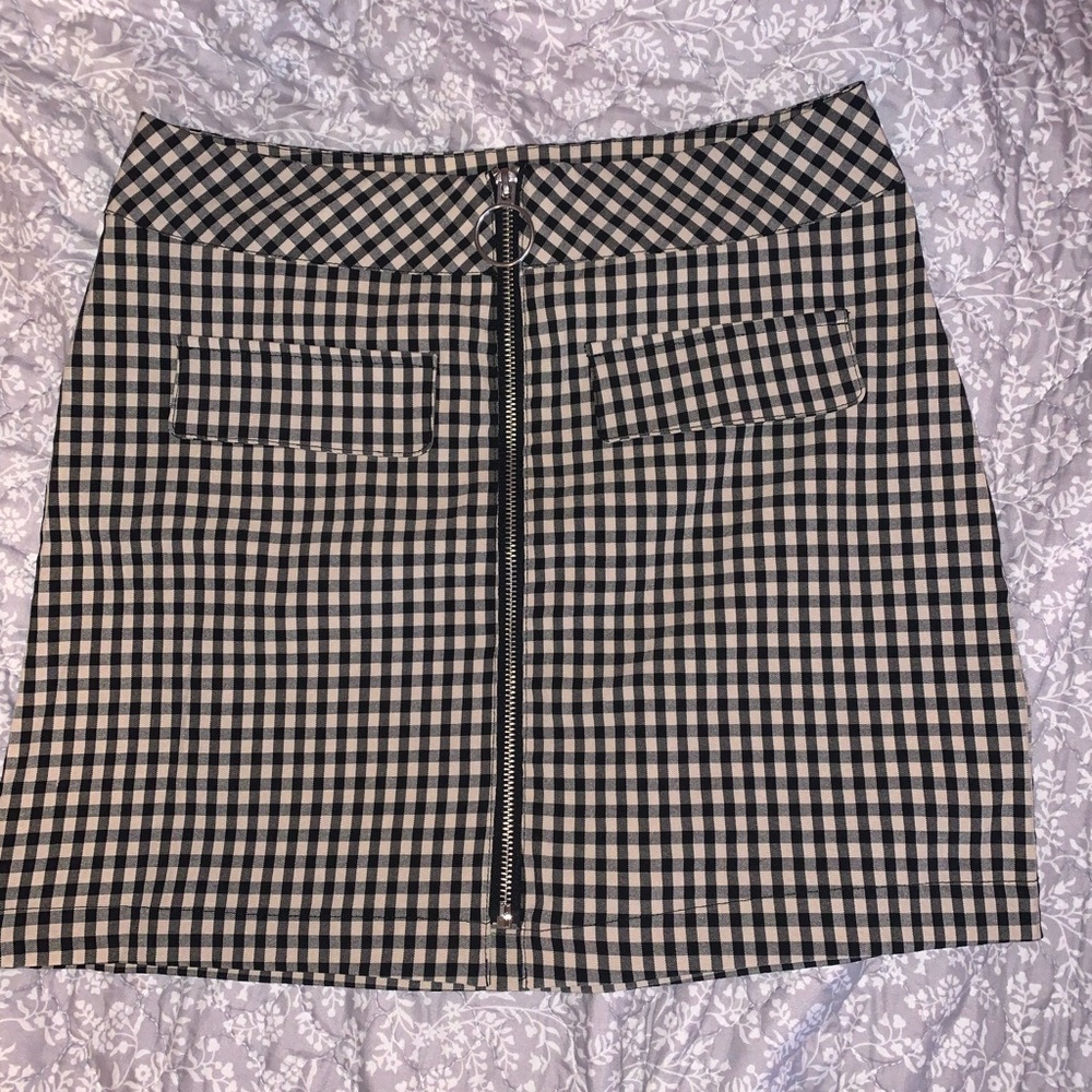 Urban Outfitters Plaid Skirt Size Medium